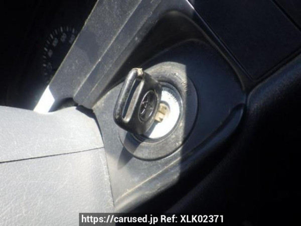 Used 2004 AT toyota regiusace-van TRH112V Image[23]