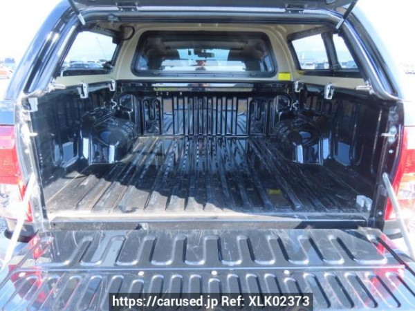 Used 2019 AT toyota hilux GUN125 Image[8]