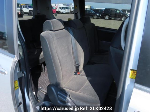 Used 2010 AT toyota noah ZRR70G Image[16]