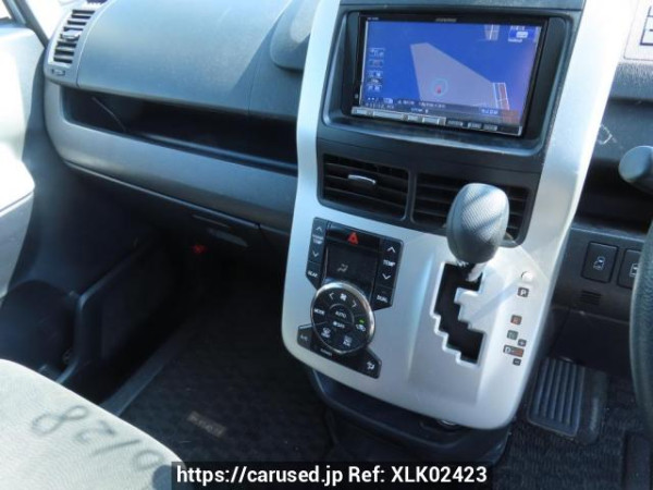 Used 2010 AT toyota noah ZRR70G Image[28]
