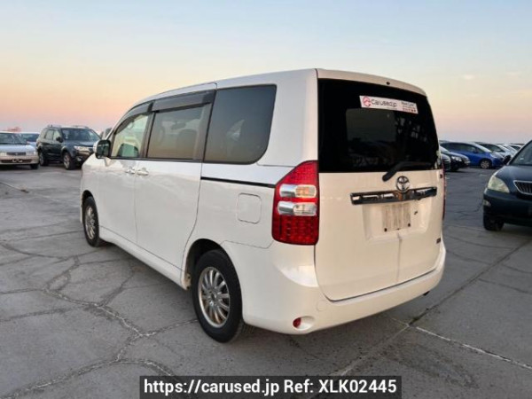 Used 2010 AT toyota noah ZRR70G Image[4]