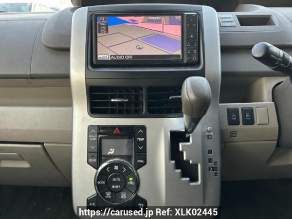 Used 2010 AT toyota noah ZRR70G Image[24]