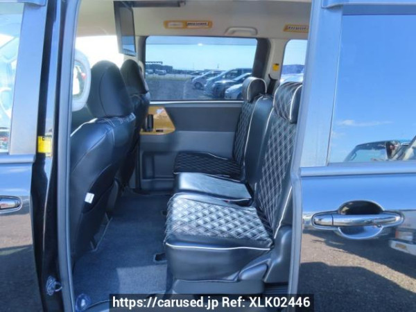 Used 2008 AT toyota noah ZRR70G Image[17]