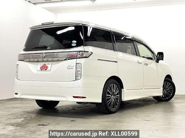 Used 2018 AT nissan elgrand DBA-TE52 Image[2]