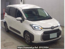 Toyota Sienta MXPL10G