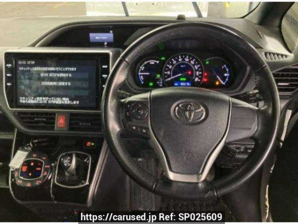 Used 2018 AT toyota voxy ZWR80W Image[2]