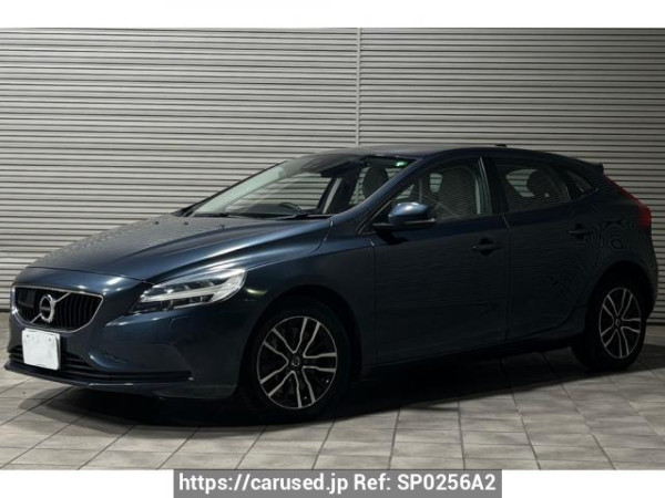 Used 2019 AT volvo v40 MB4154T Image[0]