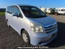 Toyota Noah ZRR70G