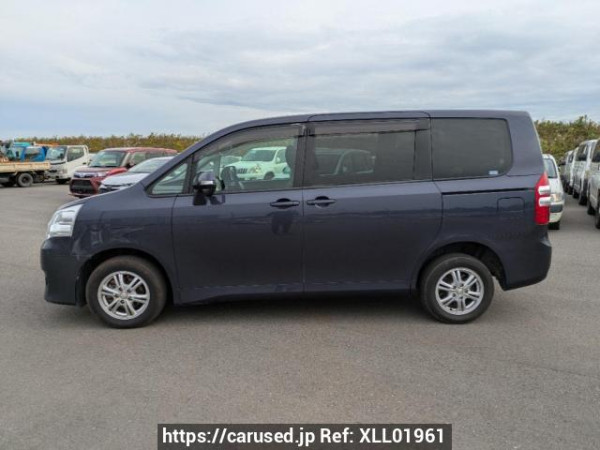 Used 2010 AT toyota noah ZRR75G Image[3]