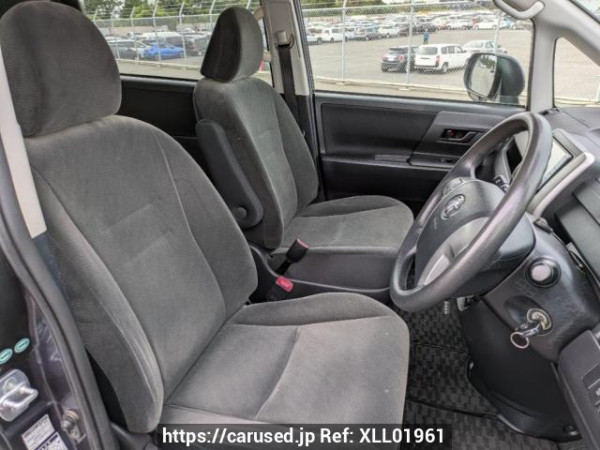 Used 2010 AT toyota noah ZRR75G Image[12]