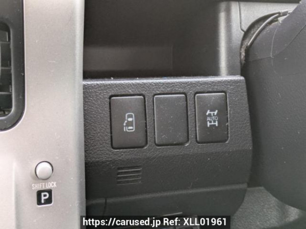 Used 2010 AT toyota noah ZRR75G Image[28]