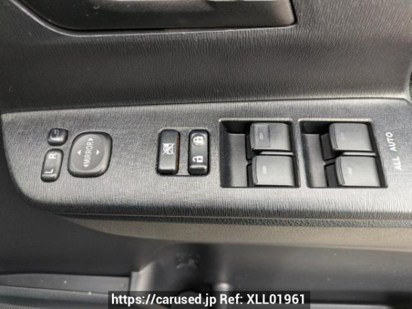 Used 2010 AT toyota noah ZRR75G Image[30]