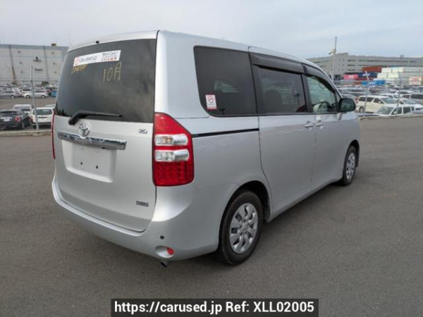 Used 2010 AT toyota noah ZRR70G Image[6]
