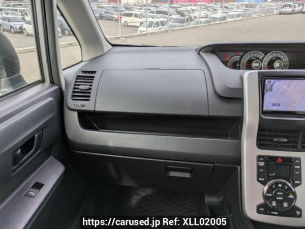 Used 2010 AT toyota noah ZRR70G Image[20]