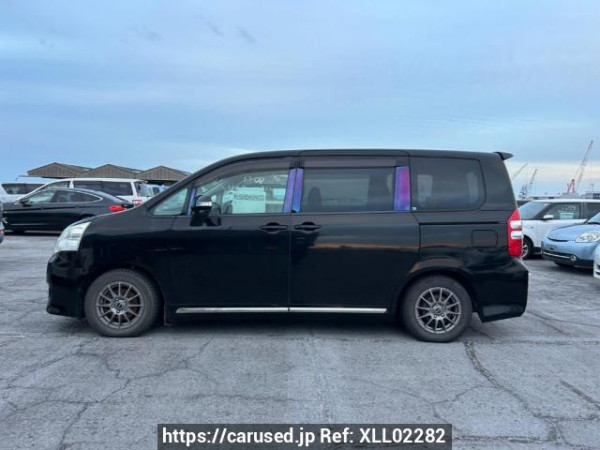 Used 2010 AT toyota noah ZRR70G Image[3]