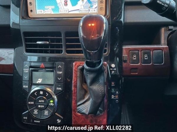 Used 2010 AT toyota noah ZRR70G Image[29]