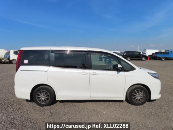 Used 2015 AT toyota noah ZRR80G Image[7]