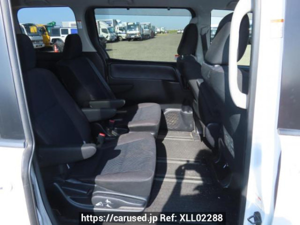 Used 2015 AT toyota noah ZRR80G Image[15]