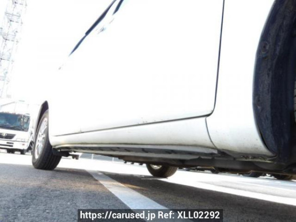 Used 2004 AT toyota wish ZNE10G Image[29]