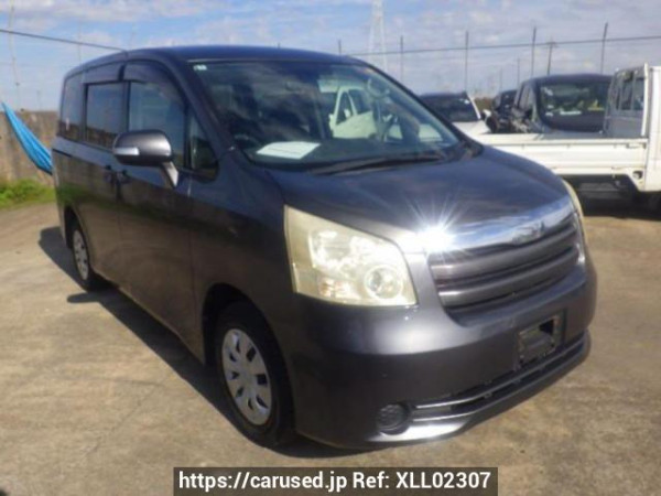 Used 2008 AT toyota noah ZRR70G Image[0]