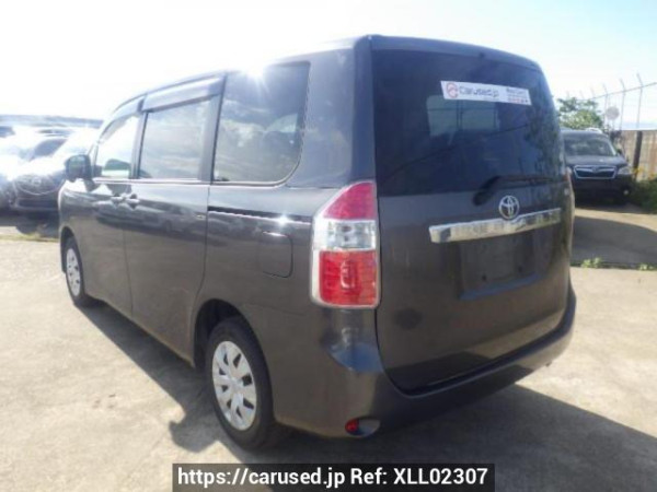 Used 2008 AT toyota noah ZRR70G Image[4]