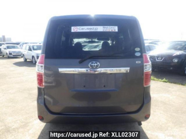 Used 2008 AT toyota noah ZRR70G Image[5]