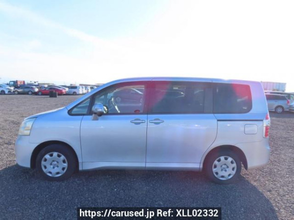Used 2008 AT toyota noah ZRR70G Image[3]