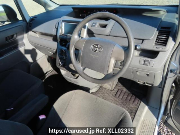 Used 2008 AT toyota noah ZRR70G Image[14]