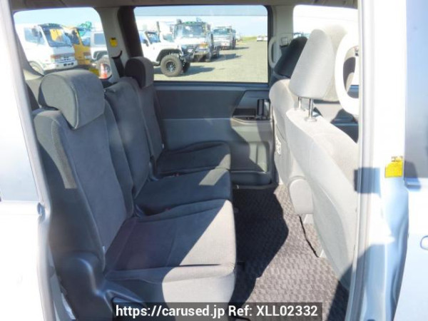 Used 2008 AT toyota noah ZRR70G Image[16]