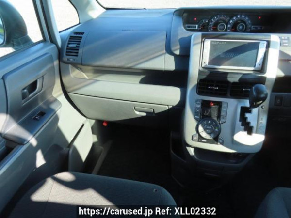 Used 2008 AT toyota noah ZRR70G Image[23]