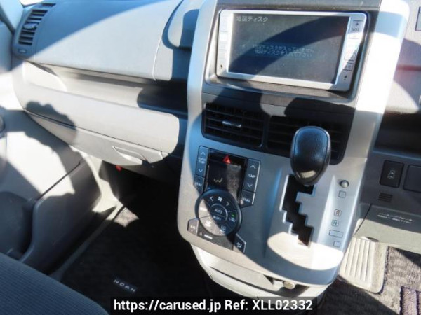 Used 2008 AT toyota noah ZRR70G Image[28]
