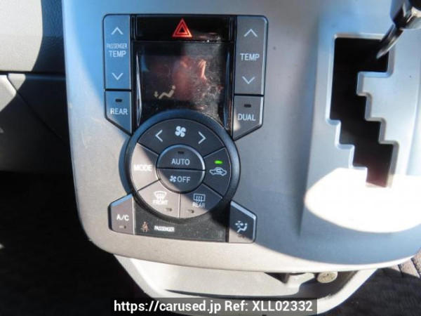 Used 2008 AT toyota noah ZRR70G Image[31]