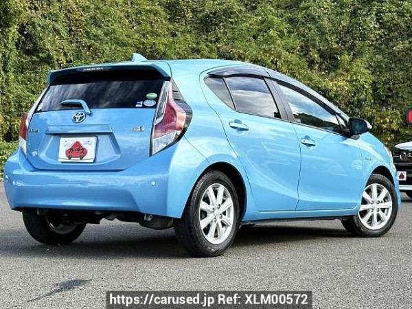 Used 2016 CVT toyota aqua DAA-NHP10 Image[2]