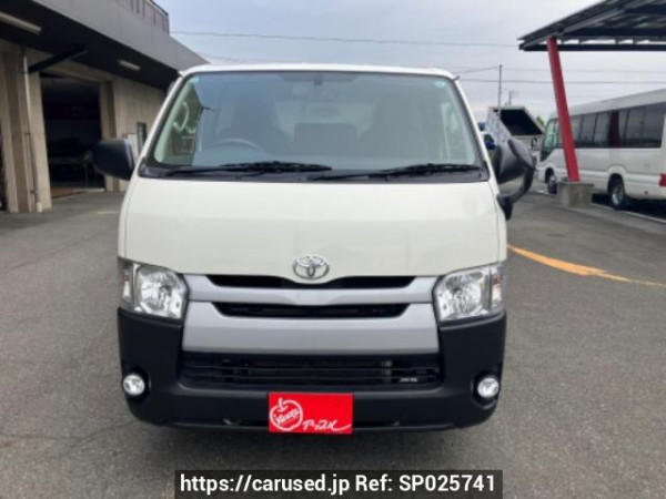 Used 2017 AT toyota hiace-van KDH206V Image[2]