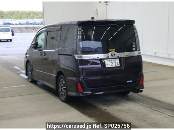 Used 2014 AT toyota voxy ZRR85W Image[1]