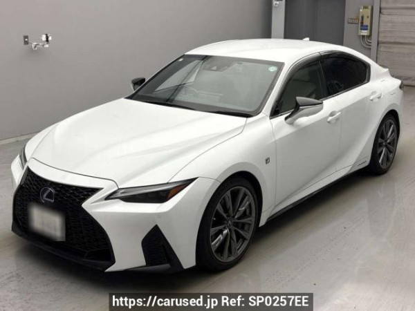 Used 2021 AT lexus is AVE30 Image[0]
