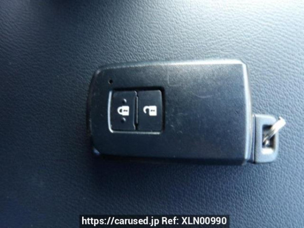 Used 2014 AT toyota harrier ZSU60W Image[27]