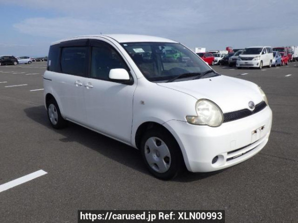 Used 2004 AT toyota sienta NCP81G Image[0]