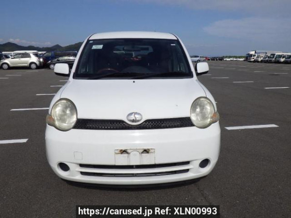 Used 2004 AT toyota sienta NCP81G Image[1]