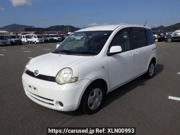 Used 2004 AT toyota sienta NCP81G Image[2]