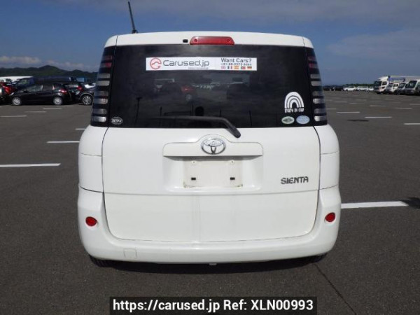 Used 2004 AT toyota sienta NCP81G Image[5]