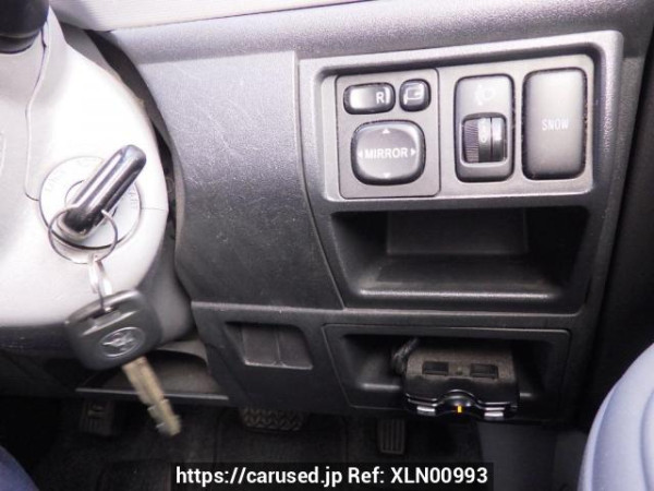 Used 2004 AT toyota sienta NCP81G Image[22]