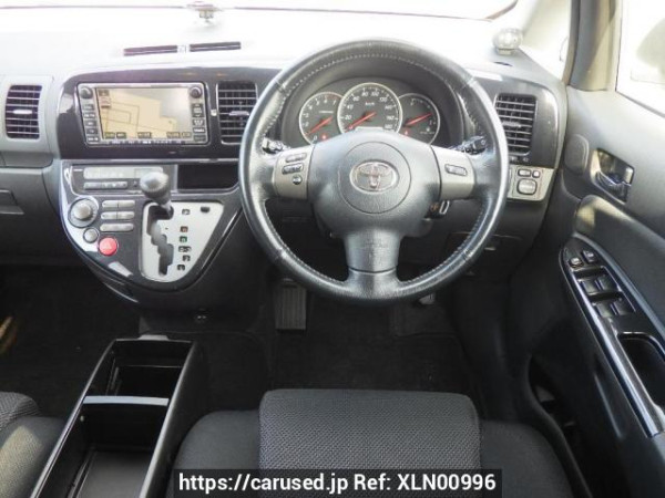 Used 2004 AT toyota wish ZNE10G Image[21]