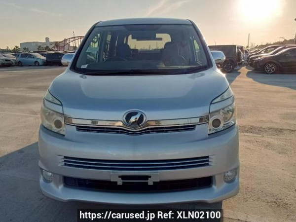 Used 2009 AT toyota voxy ZRR70W Image[1]