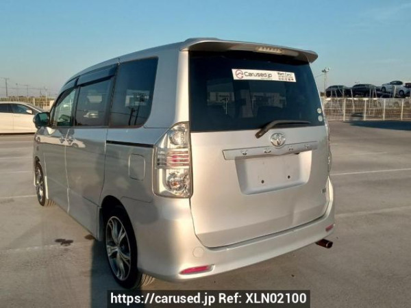 Used 2009 AT toyota voxy ZRR70W Image[4]
