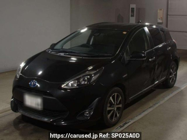 Used 2020 AT toyota aqua NHP10 Image[0]