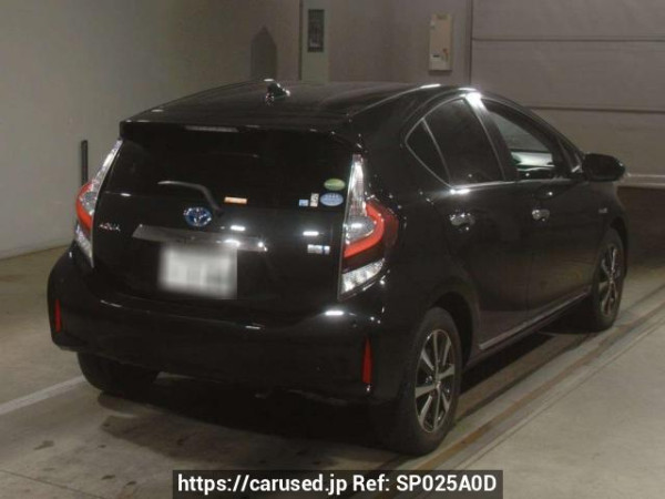 Used 2020 AT toyota aqua NHP10 Image[1]