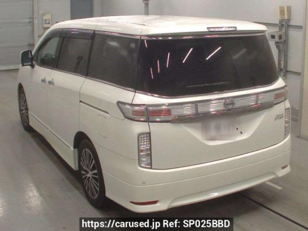 Used 2016 AT nissan elgrand TE52 Image[1]