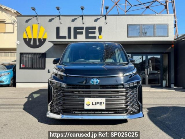 Used 2023 AT toyota voxy ZWR90W Image[1]