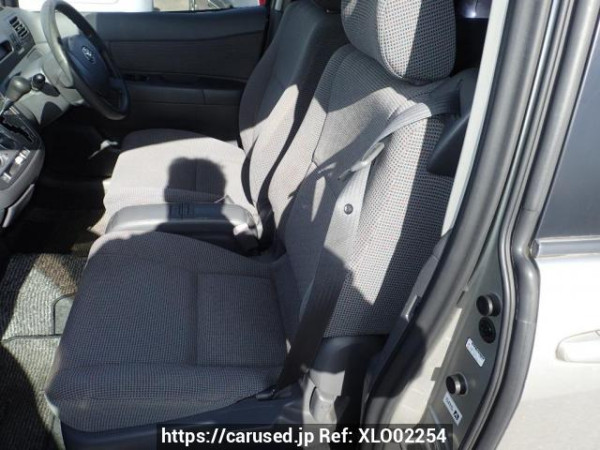Used 2005 AT toyota raum NCZ20 Image[12]